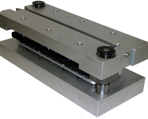 Uhlmann 1070 die cutter