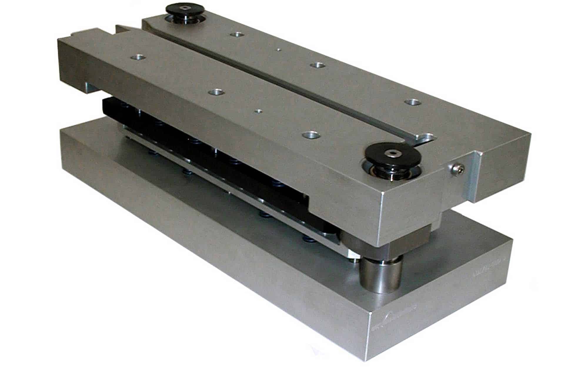 Uhlmann 1070 die cutter